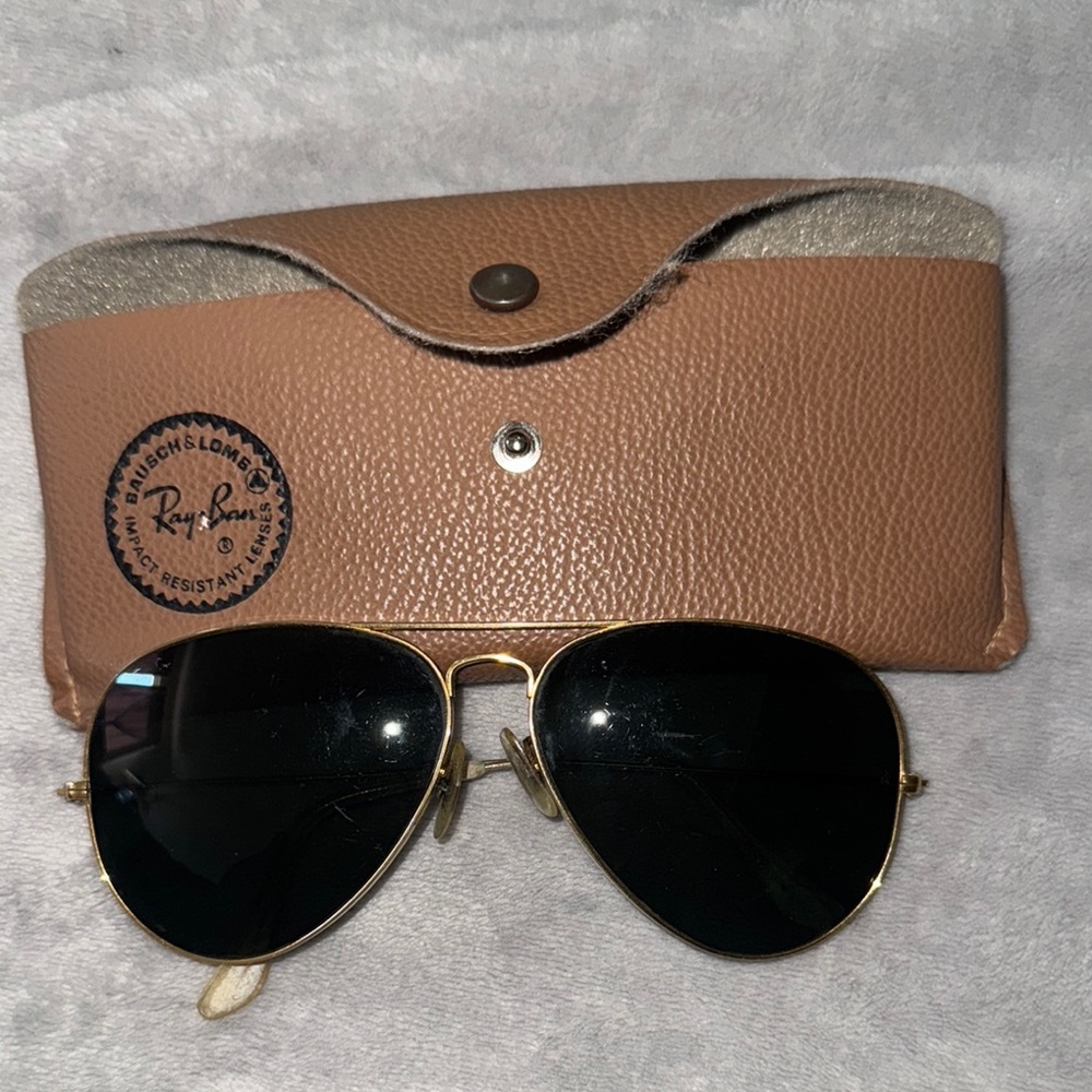 B&L Ray Ban Vintage 80's AVIATORS GOLD 64mm Large Sunglasses USA w/ CASE
